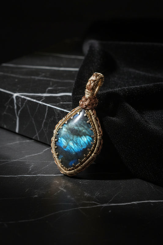 Labradorite pendant