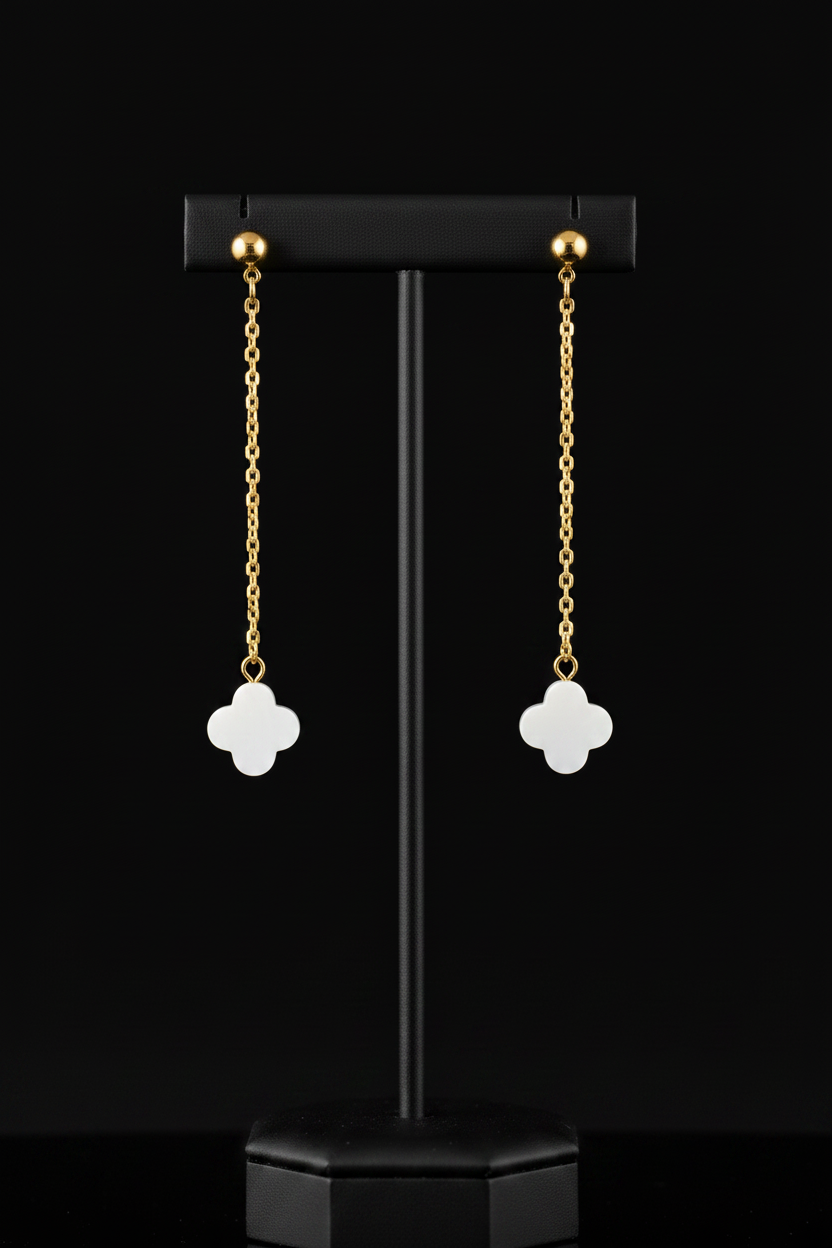 14 kt gold Clover shaped shell dangle earrings